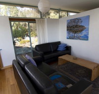 Beachbreaks Marion Bay