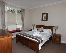 House On The Hill Bed And Breakfast - VIC Tourism 1