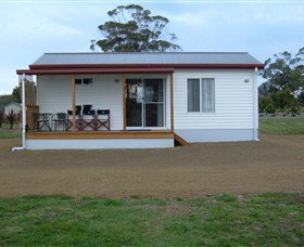 South Arm Cabin Retreat - VIC Tourism 3