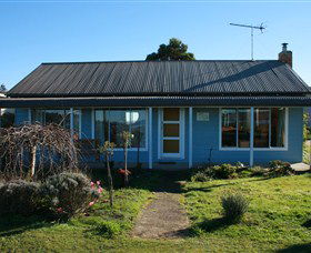 Castaway Cottage - VIC Tourism 0