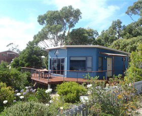 Larus Waterfront Cottage - VIC Tourism 0