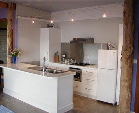 Larus Waterfront Cottage - VIC Tourism 2