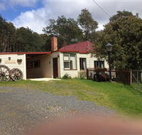 Glenbrook House and Cottage - VIC Tourism