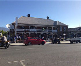 Sheffield Hotel - VIC Tourism 0