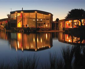 Eagles Nest Retreat - VIC Tourism 0