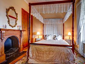 Abbey's Spa Cottage - VIC Tourism 0