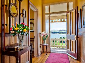 Abbey's Spa Cottage - VIC Tourism 1