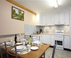 Northeast Restawhile B&B - VIC Tourism 2