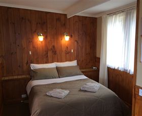 Mole Creek Holiday Village - VIC Tourism 2