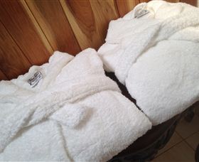 Ellie's Cottage Collection - Ellie's Spa Cottage - VIC Tourism 2