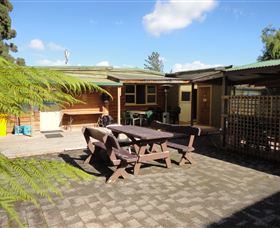Strahan Backpackers  - VIC Tourism 5