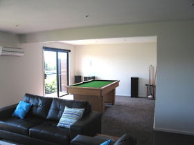 Bicheno Holiday Rentals - 39 Morrison Street - VIC Tourism 1