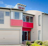 Phillip Island Waterfront House - VIC Tourism