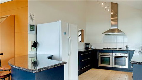 Phillip Island Waterfront House - VIC Tourism 4