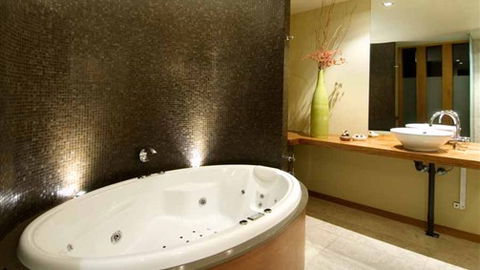 Hepburn Spa Pavilions - Saffron - VIC Tourism 0