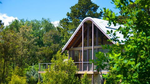 Hepburn Spa Pavilions - Saffron - VIC Tourism 1