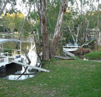 Riverside Waterfront Motel Wahgunyah - VIC Tourism
