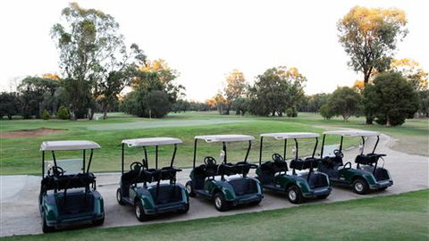 Deniliquin Golf Leisure Resort - VIC Tourism 0