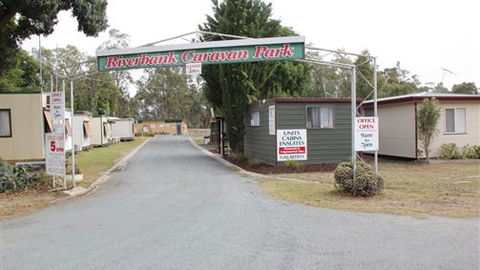 Riverbank Caravan Park - VIC Tourism 1