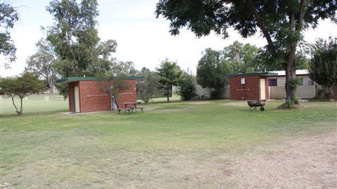 Riverbank Caravan Park - VIC Tourism 3