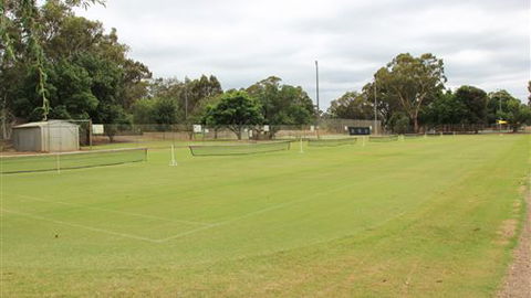 Riverbank Caravan Park - VIC Tourism 6
