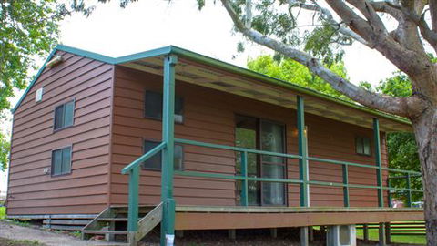 Lakes And Craters Holiday Park - VIC Tourism 3