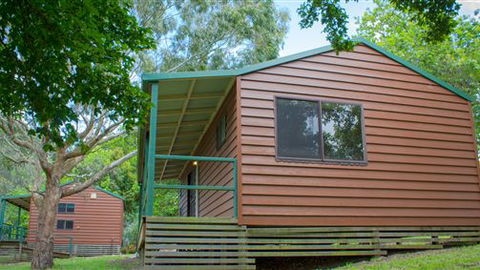 Lakes And Craters Holiday Park - VIC Tourism 4