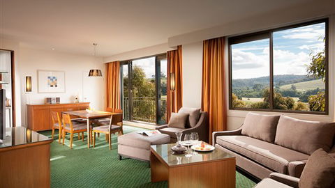 Yarra Valley Lodge - VIC Tourism 2