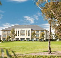Yarra Valley Lodge - VIC Tourism