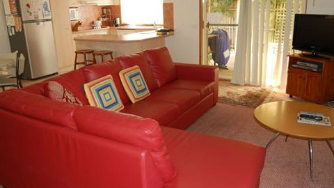 Surfcoast Cottages - VIC Tourism 0