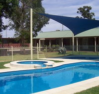 Carn Court Holiday Apartments - VIC Tourism