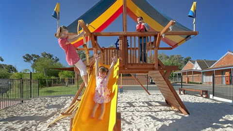 Comfort Inn & Suites Blazing Stump - VIC Tourism 8