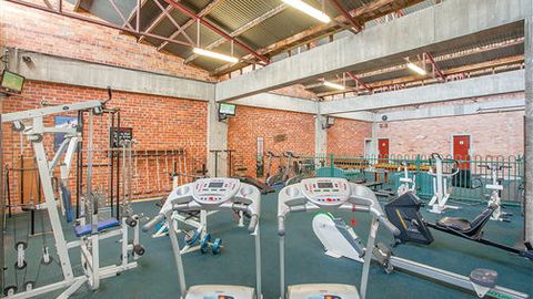 Sovereign Park Motor Inn - VIC Tourism 1