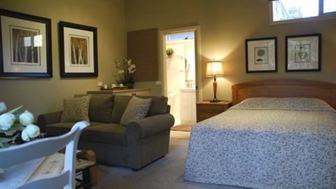 Treetops Bed And Breakfast - VIC Tourism 1