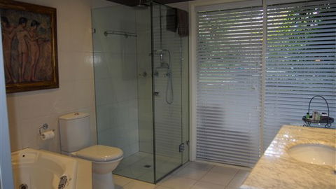 Treetops Bed And Breakfast - VIC Tourism 4