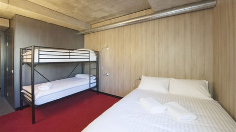 Buller Central Hotel - VIC Tourism 0