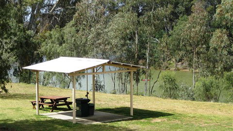 Cadell On The Murray Motel - VIC Tourism 6