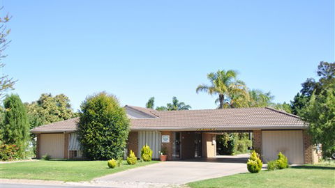 Darling Junction Motor Inn - VIC Tourism 1