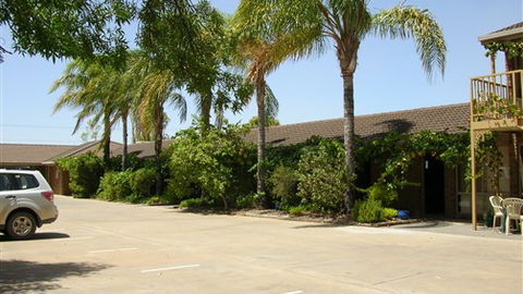 Darling Junction Motor Inn - VIC Tourism 2