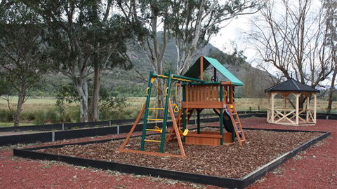 Country Plaza Halls Gap - VIC Tourism 2