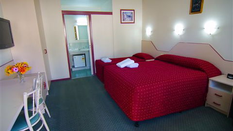Jane Eliza Motor Inn - VIC Tourism 0