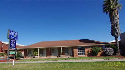 Australian Settlers Motor Inn - VIC Tourism 0