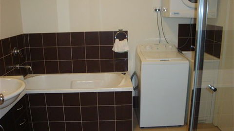 Phillip Island Apartments - VIC Tourism 6