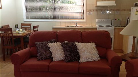 Goldfield Holiday Units - VIC Tourism 7