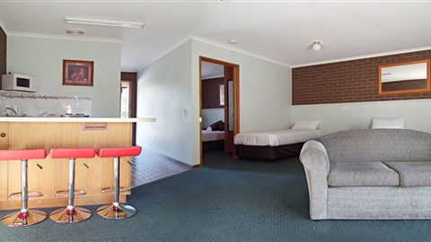 Cobram Barooga Golf Resort - VIC Tourism 0