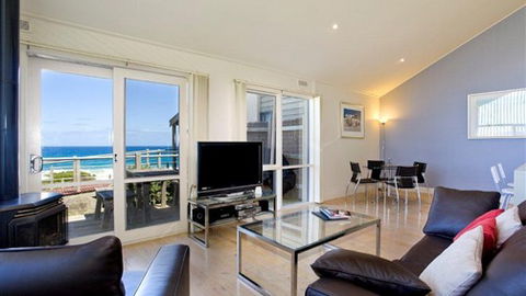 A Great Ocean Road Resort Whitecrest - VIC Tourism 3