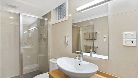 Best Western Melbourne's Princes Park Motor Inn - VIC Tourism 6
