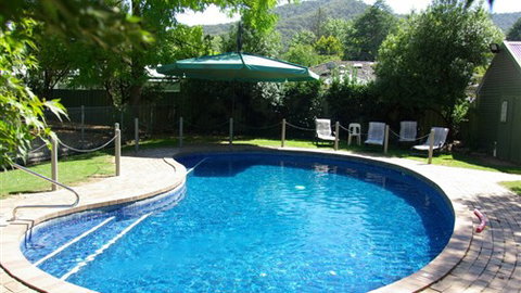 Bright Caravan Park - VIC Tourism 3