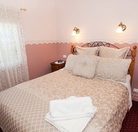 Glazebrook Cottage BB Ballarat - VIC Tourism