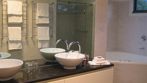 Claerwen Retreat - VIC Tourism 3